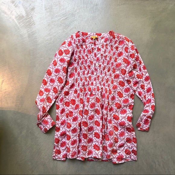 Roberta Roller Rabbit Tops - ROBERTA ROLLER RABBIT top in a size small.